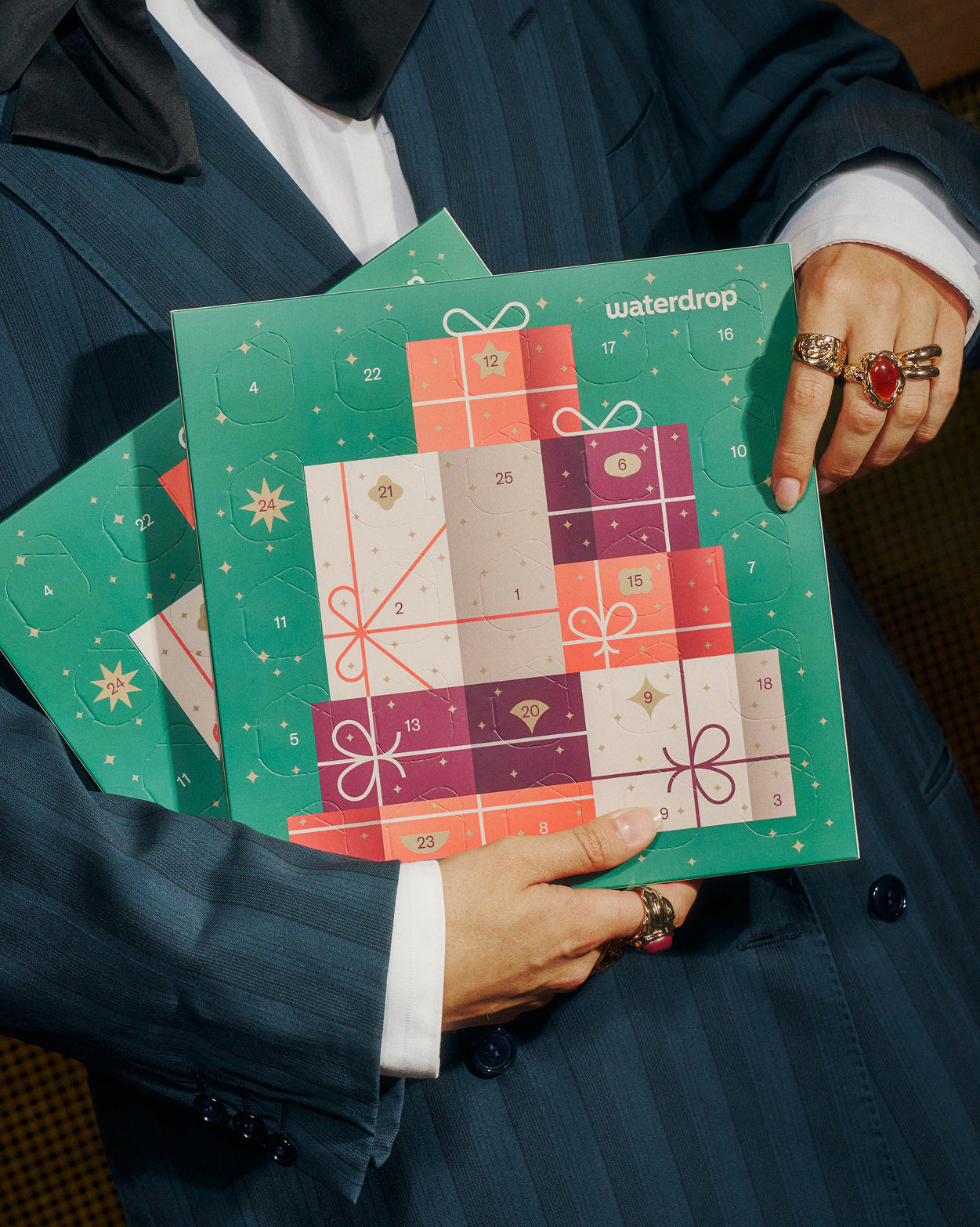 Double Pack Petit Calendrier de l’avent with ribbon-wrapped presents.