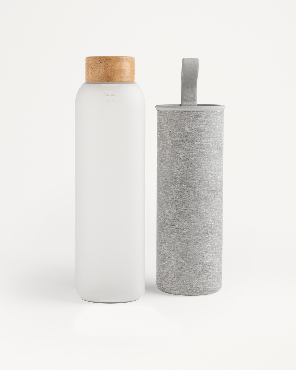 Givrée en Verre glass bottle close-up.