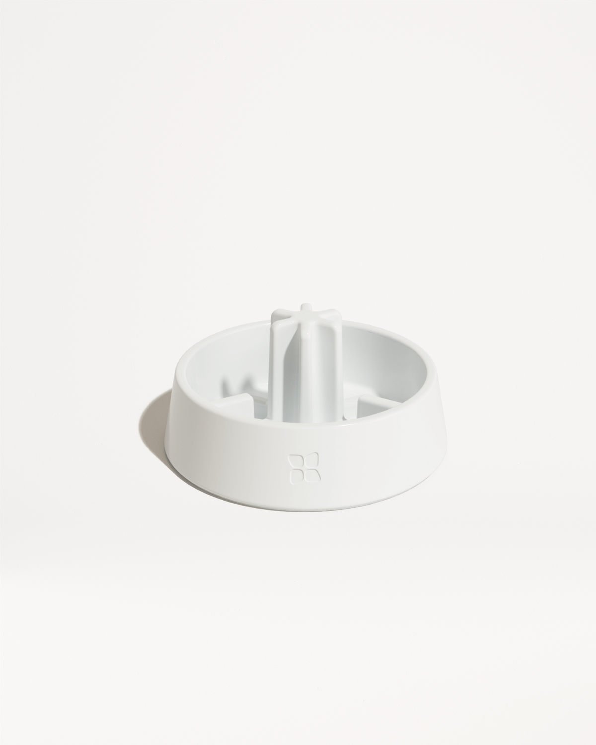 Bottle drainer Égouttoir à bouteille with innovative drying design.