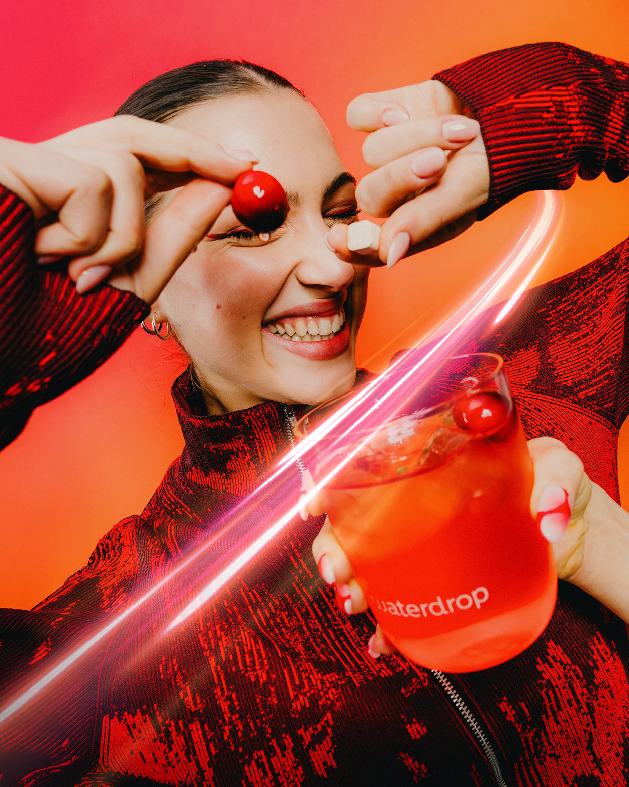 Coffret Spritz à la cerise with cherry drink.