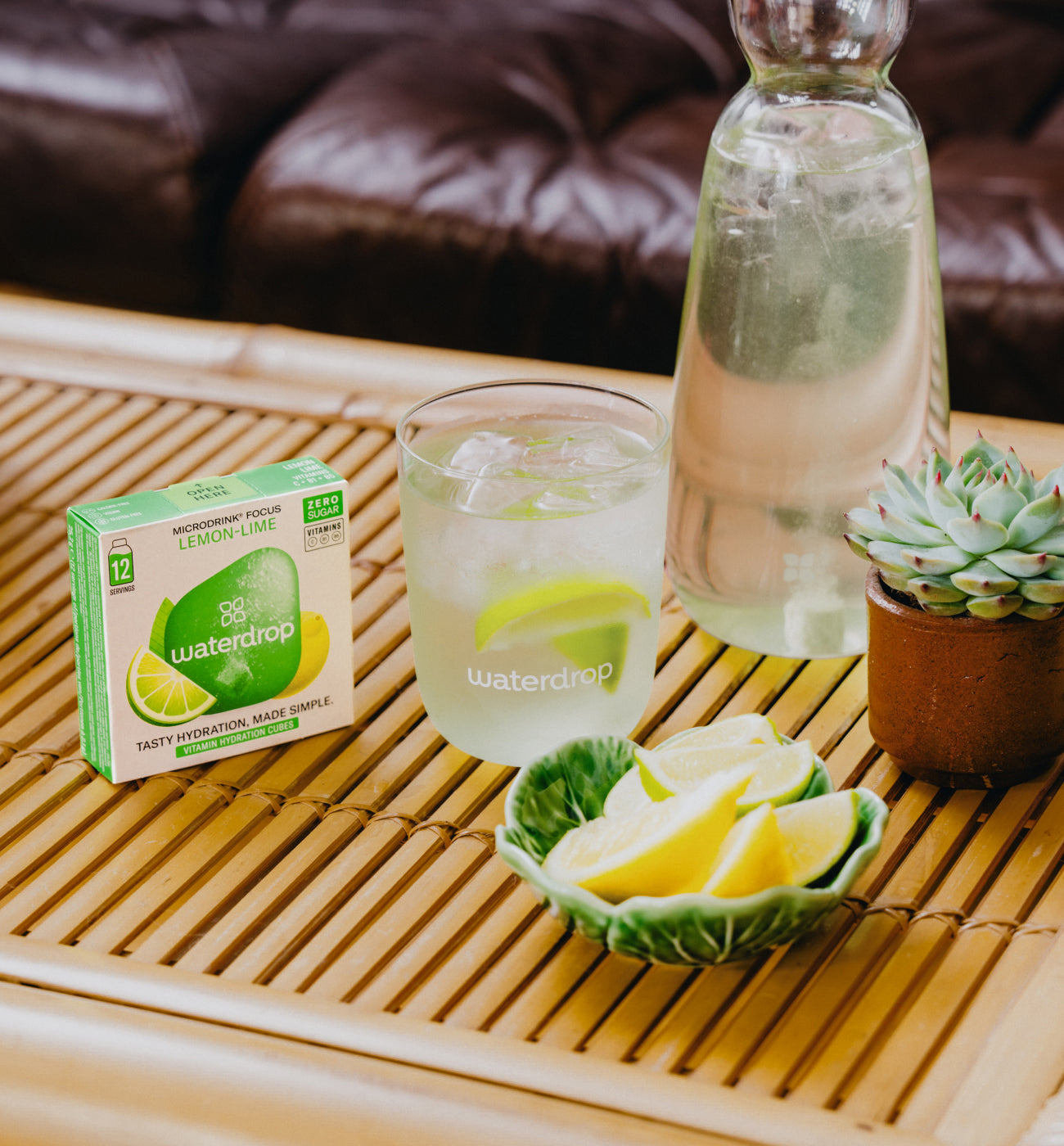 CITRON - CITRON VERT microdrink with lemon-lime slices.