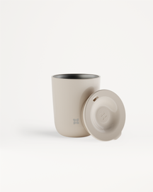 Coffret Tasse en Inox with Sip Lid, eco-friendly design.