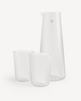Coffret Carafe striée with spiral-patterned carafe and glasses.